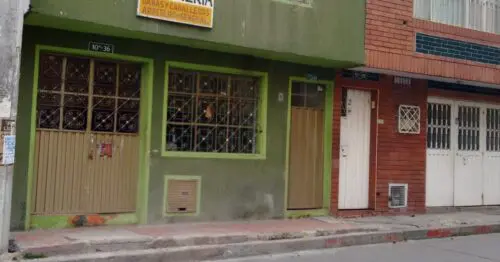 SASTRERIA CALLE 1C SUR 10A 36 SASTRERIA CALLE 1C SUR 10A 36
